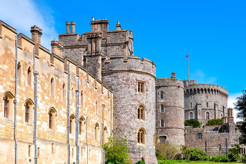 London: Stonehenge and Windsor Castle Day Trip