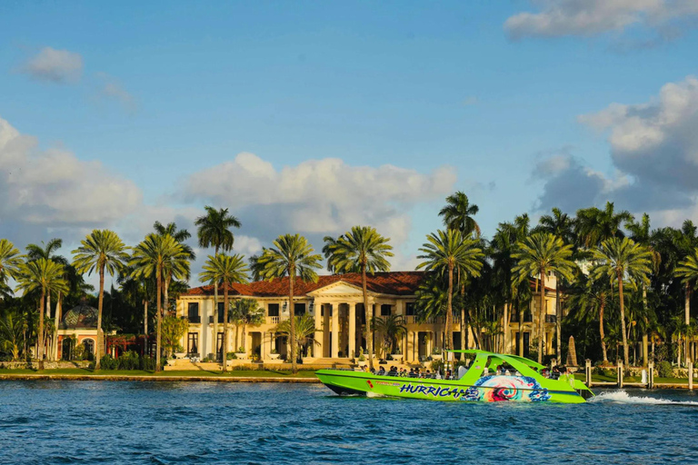 ميامي: جولة مخصصة: قارب سريع في خليج بيسكين من Pintoursميامي: جولة مخصصة: قارب سريع في خليج بيسكين من بين