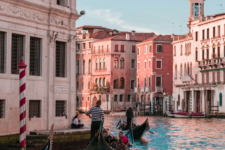 Grand Canal Private Gondola Tour with Chilled Prosecco