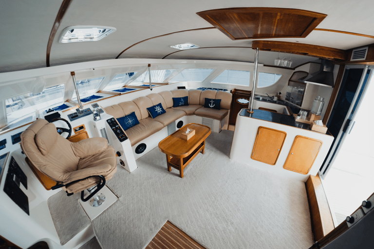 Catamaran Island Cruise Abudhabi -5 Hours Package