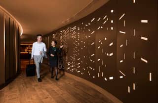 Flughafen Hongkong: Plaza Premium First Flughafen-Lounges