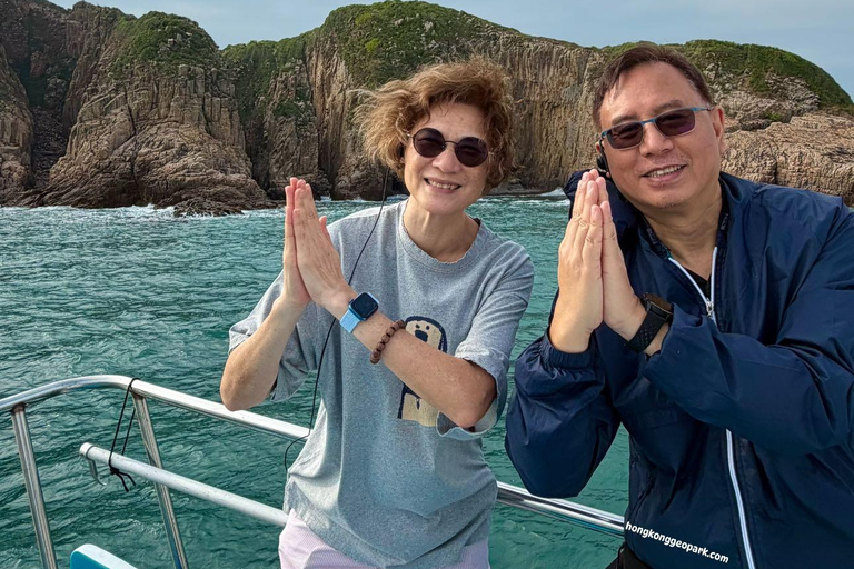 Tour in yacht del Geoparco UNESCO di Hong Kong: quattro archi marini e vulcanoTour in yacht del geoparco UNESCO di Hong Kong: quattro archi marini e vulcano