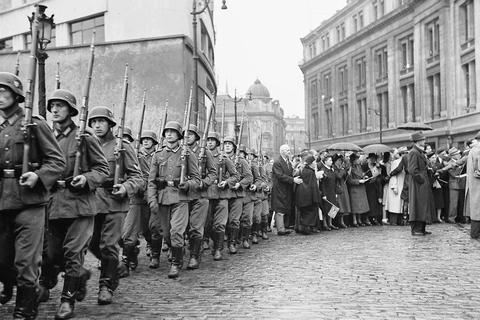 Brussels: Private WWII Walking Tour