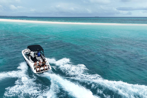 Zanzibar: Lyxig Island Hopping-tur med motorbåtZanzibar: Lyxig öluffning med motorbåt