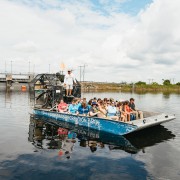 Everglades: Sawgrass Park Airboat Tour with Exhibit Entrance