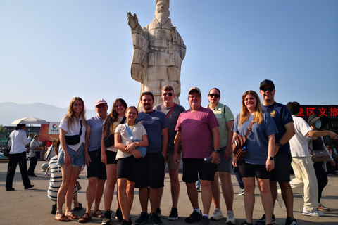 Xi'an: Terracotta Army Small Group Tour (8 or 15 Guests) 15-Guest Group B: Fixed-Point Pickup+Tickets+Guide