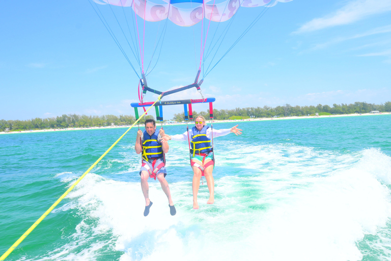 90-Minute Parasailing Adventure in Anna Maria Island, FL