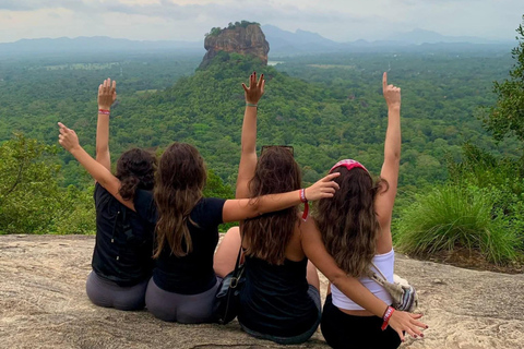 Kandy: Dambulla, Sigiriya, and Village Safari Day Tour