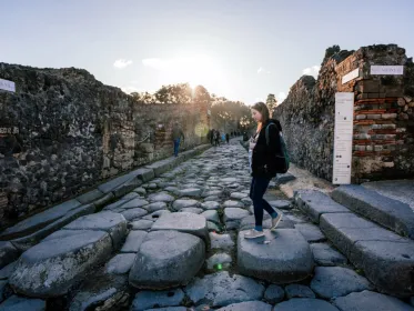 Ohne Anstehen - Pompeji mit einem Archäologen entdecken