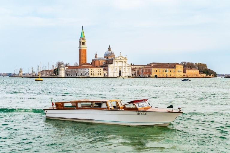 Venetië: boottocht van 1 uur over Canal GrandeBoottocht van 1 uur over het Canal Grande in het Italiaans