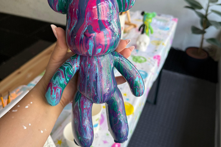 Lucerne: Design Your Own Bear at Art Vibes Workshop