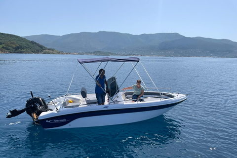 Zakynthos: Self drive Speedboats to shipwreck and blue caves Half day rental - 5 hours