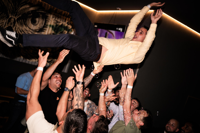 Lagos Pub Crawl: Party with Drinks, Games & VIP Club Entry Standard Lagos Pub Crawl Option