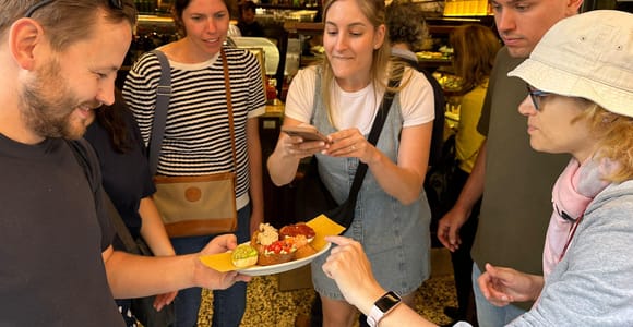 Verona: Street Food and History Tour with Local Guide