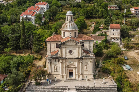 Kotor: Excursión guiada en kayak por la bahía de Kotor