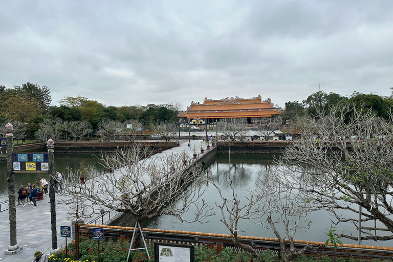 Tour di 1 giorno della città di Hue da Hoi An / Da Nang