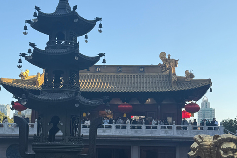 Shanghai: Jingan Temple, Tianzifang, and Shikumen Day Tour Shanghai: Jingan Temple, Tianzifang, and Shikumen Day Tour