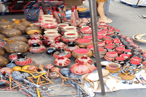 (Nairobi) Shopping di souvenir e tour storico di mezza giornata