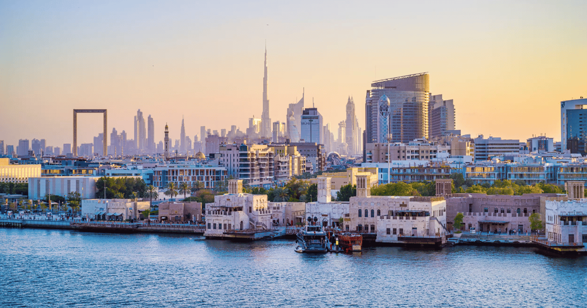 Oud Dubai Wandeltour met boottocht, souks en musea GetYourGuide