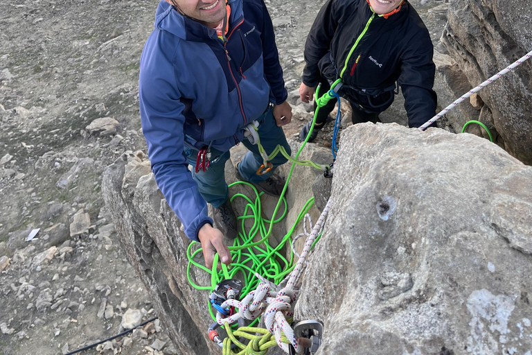 Baku: Rock Climbing Experience with Guide and Gear