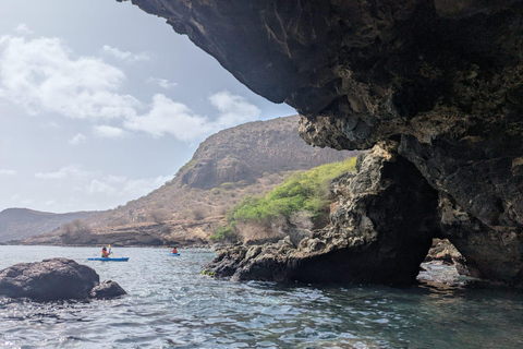 Wycieczka kajakowa z przewodnikiem po zatoce Tarrafal