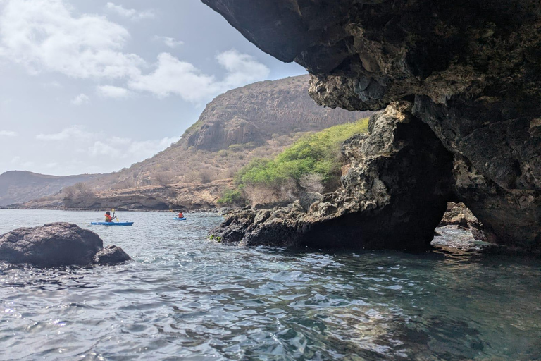 Wycieczka kajakowa z przewodnikiem po zatoce Tarrafal