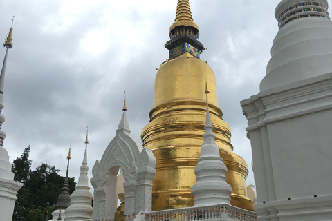 Chiang Mai: Old City Guided Tuk-Tuk Tour with Market Visit Option 1: Express Tuk Tuk Experience (2 hours) English Guide
