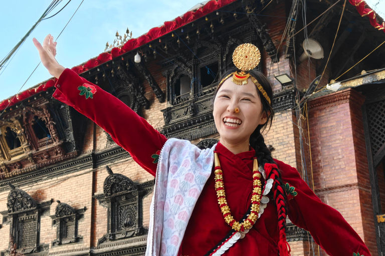 Kathmandu: Traditional Dress Photoshoot & Food Tasting