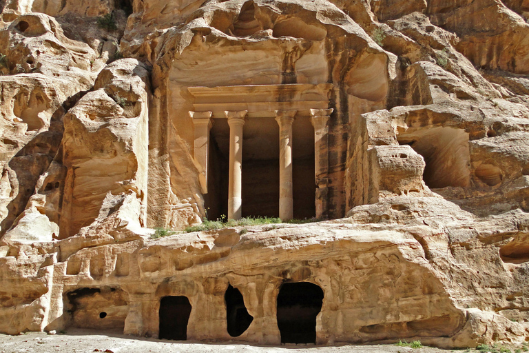 Visite privée de 2 jours à Petra et Little Petra2-3 personnes