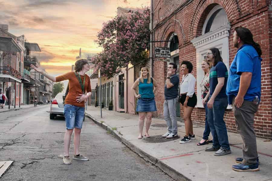 Geistertour durch das French Quarter mit ortskundigem Guide. Foto: GetYourGuide