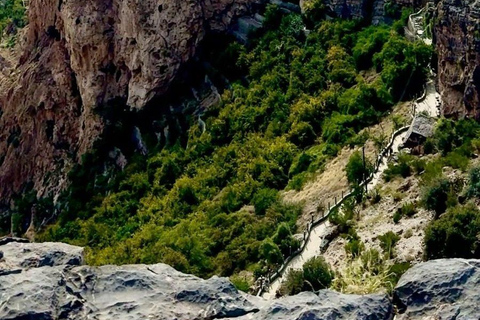 Muscat: Private Jabal Akhdar 'Green Mountain' Full-Day Tour