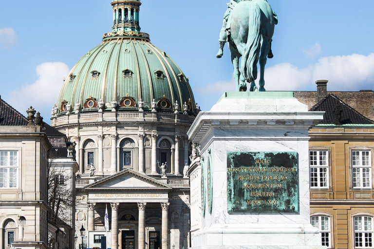 Copenhagen: Private Royal Landmarks & City Highlights Tour Full day private tour (van)
