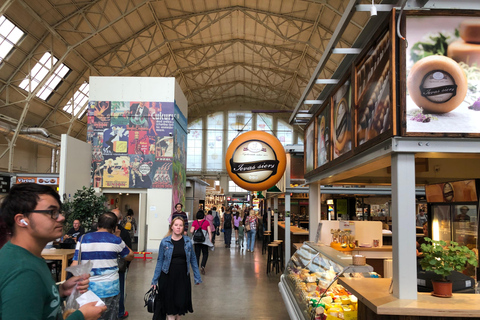 Riga Old Town, C Market & Art Nouveau Guided Walking Tour