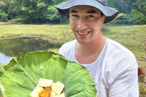 Kandy: Sigiriya Lake Kayaking Day Trip with Guide