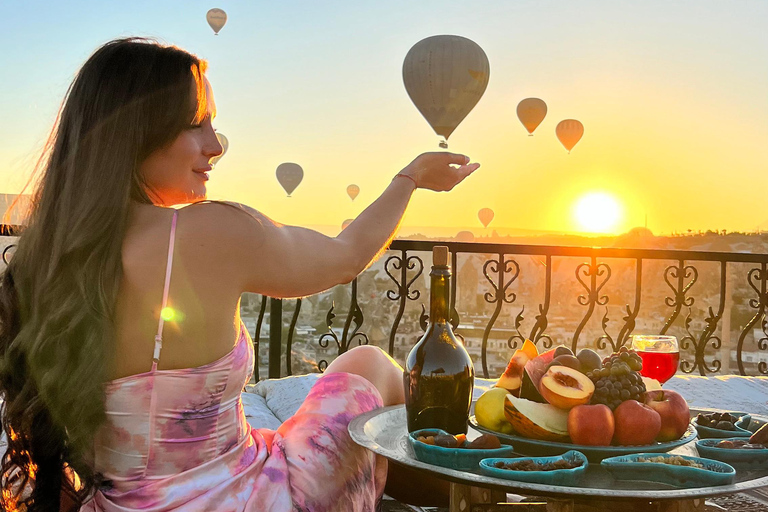 Cappadocia: Terrace Photo Spot With Balloon Flight View Basic Photography