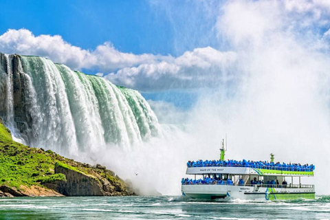 Cataratas del Niágara: Visita guiada a las cataratas con cena y fuegos artificiales