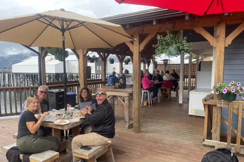 Hoonah: Visita al pueblo del Estrecho Helado y Fiesta del Cangrejo