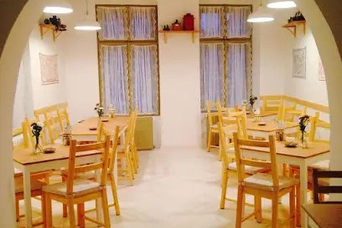 Bucharest: Traditional Romanian Lunch Experience