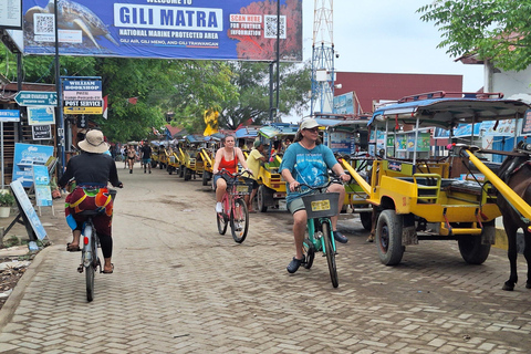 Gili Trawangan: Cycling Tour with Snorkeling and Viewpoint