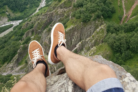 Viaggio privato alla scoperta delle montagne del Caucaso in Georgia