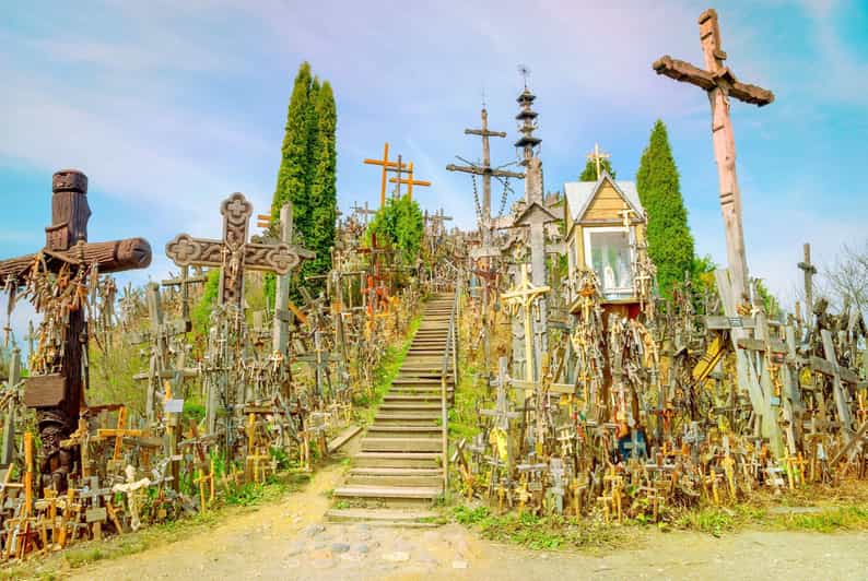 Explore the Baltics: Riga - Vilnius / Vilnius - Riga Daytrip | GetYourGuide