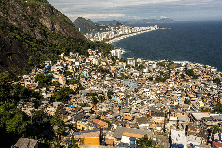 Rio de Janeiro: Favela do Vidigal 2-Hour Bar Tour