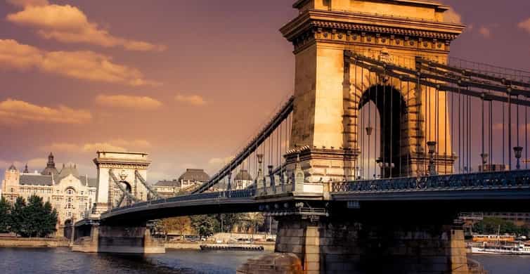 Budapest: Nighttime or Daytime City Sightseeing Cruise photo 9