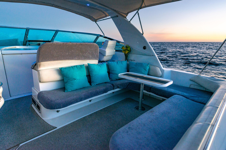 La Paz: Balandra Beach Luxury Yacht Charter Cruise