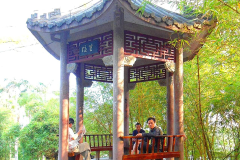 Haikou: People’s Park Tai Chi & Kung Fu Class