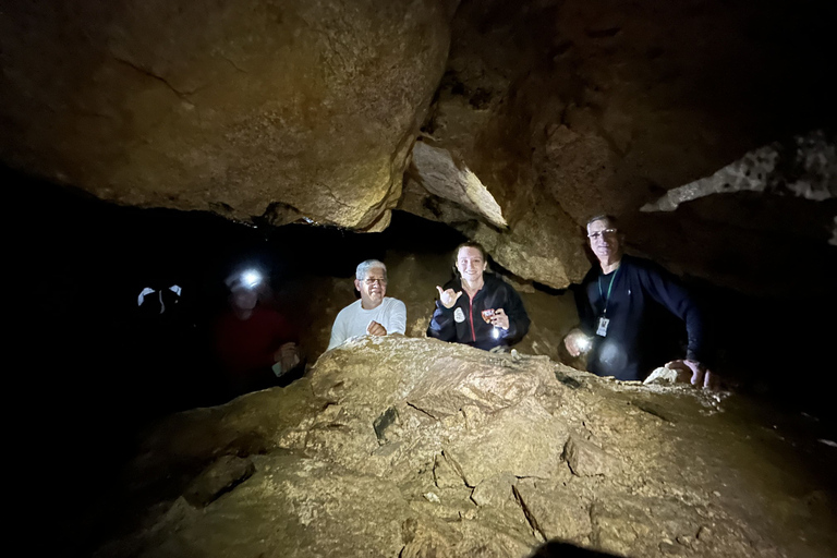 Ubatuba – Trilha Gruta do Pirata