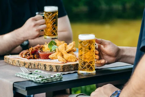 Tour de degustação de cerveja dinamarquesa nos pubs de Nyhavn em Copenhague