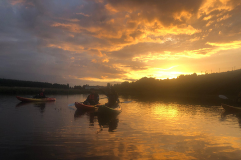 Donegal: Gita in kayak al tramonto sul lago Dunlewey