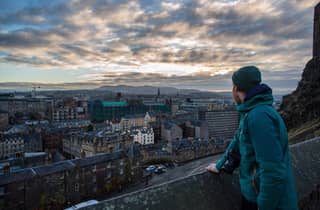 Edinburgh: Eintrittskarte zur Burg & Stadt-Audioguide