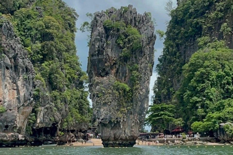 Phuket : sortie en bateau à longue queue privé dans la baie de Phang NgaPhuket : sortie privée en bateau à longue queue dans la baie de Phang Nga